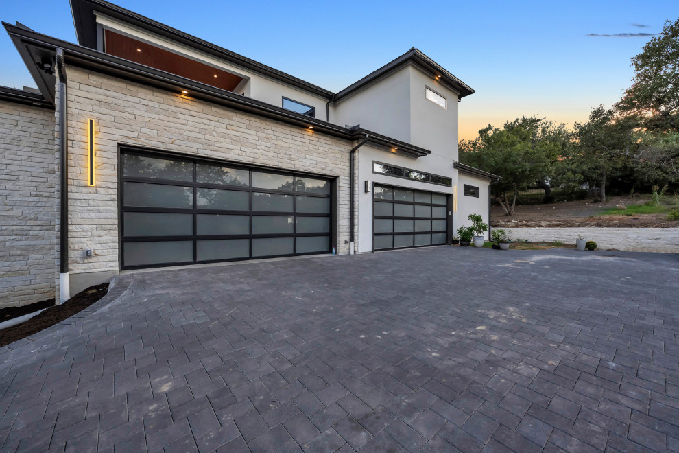 Seven Oaks Contemporary