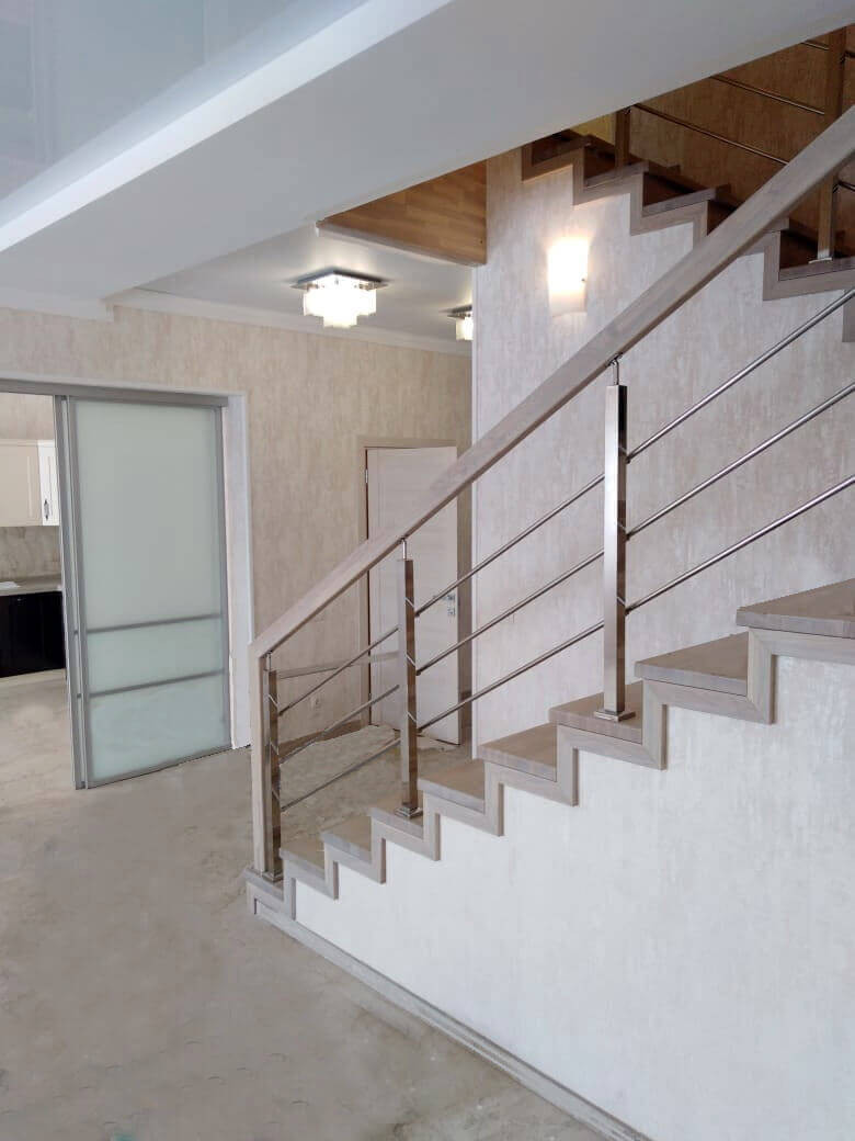 Обшивка лестницы