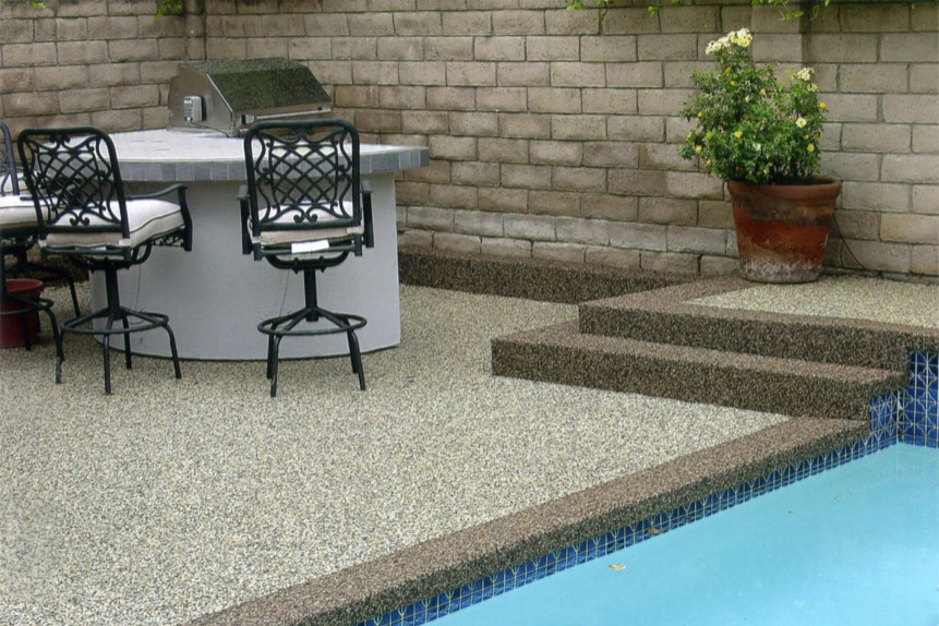Photo of a traditional patio in Los Angeles.