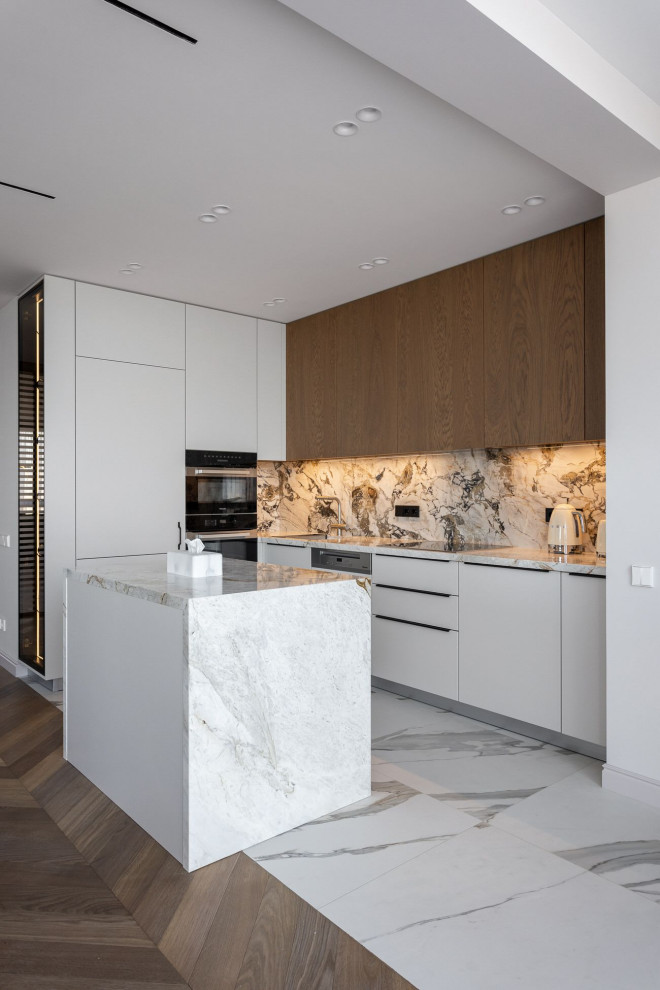 Практичная квартира со светлой кухней