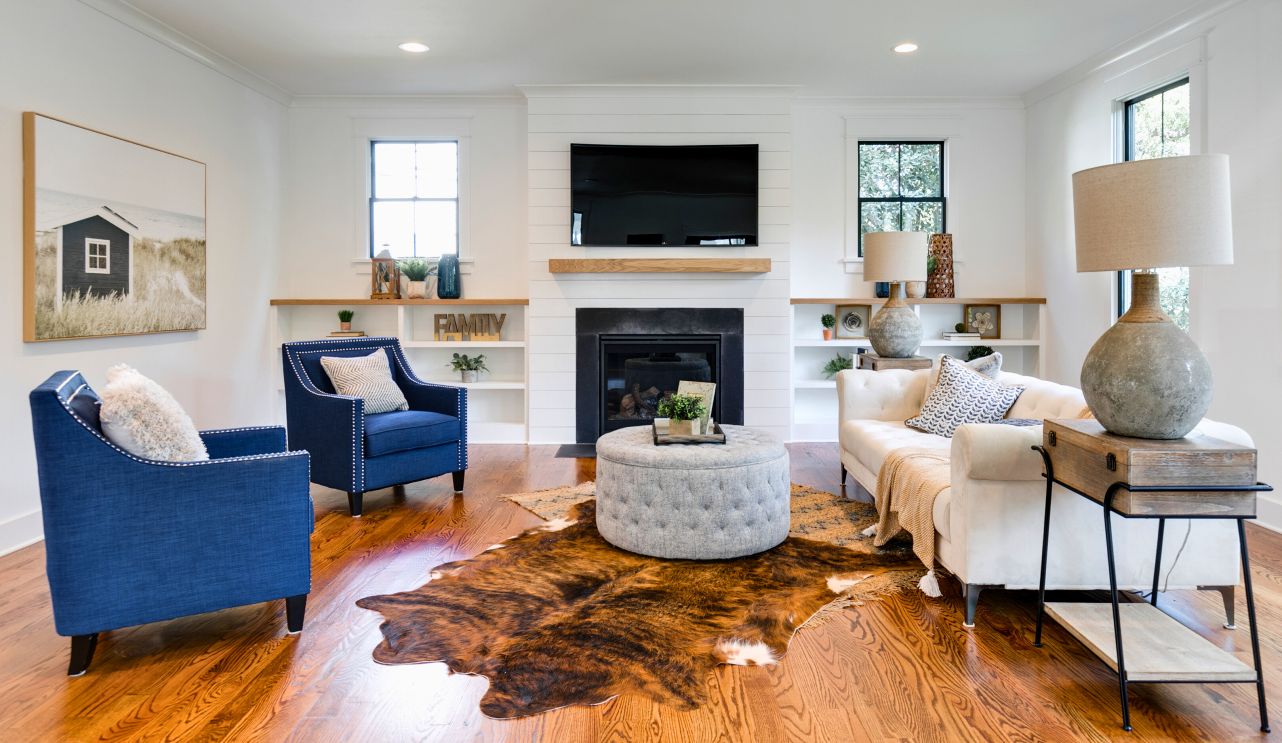 Living Room With Fireplace Furniture Layout: Cozy Design Tips