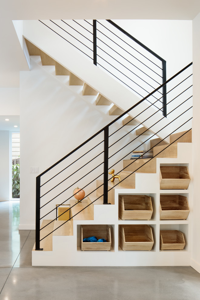 Contemporary staircase in Tampa.