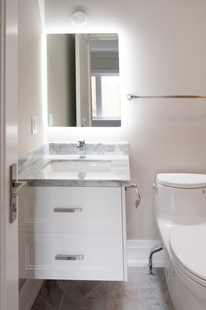 Inspiration for a transitional bathroom remodel in Toronto