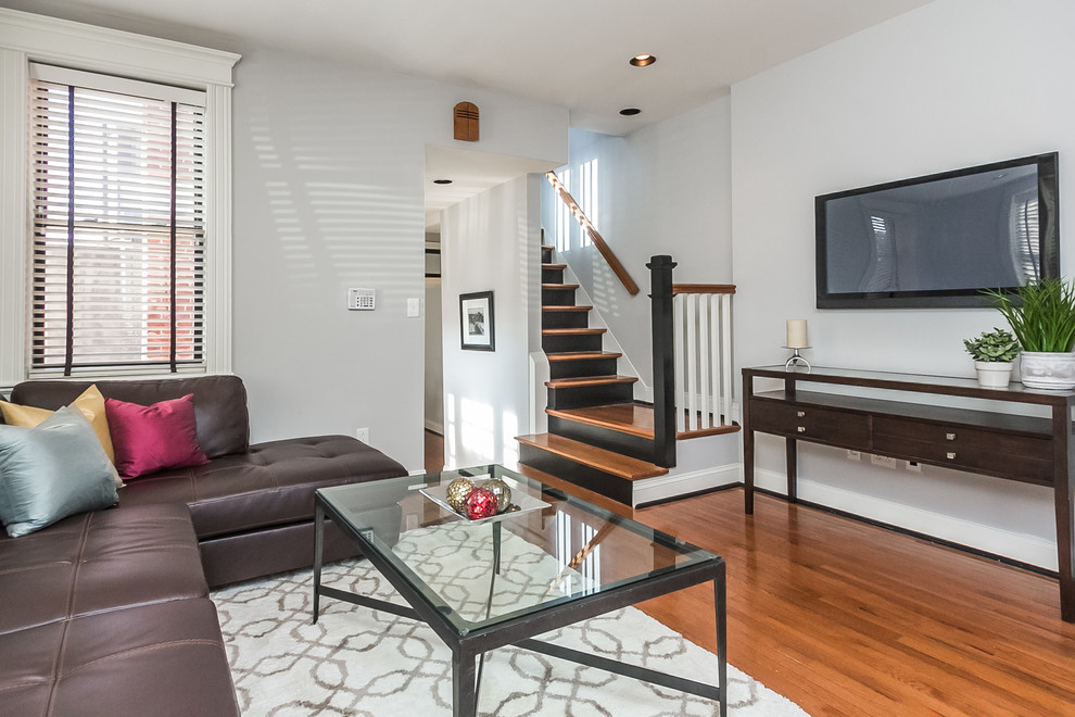 Transitional home design photo in Baltimore