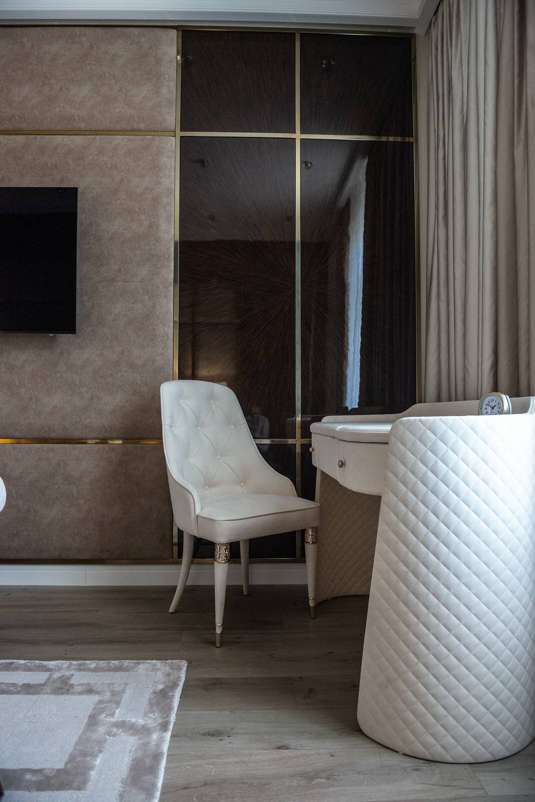 Дом с бассейном