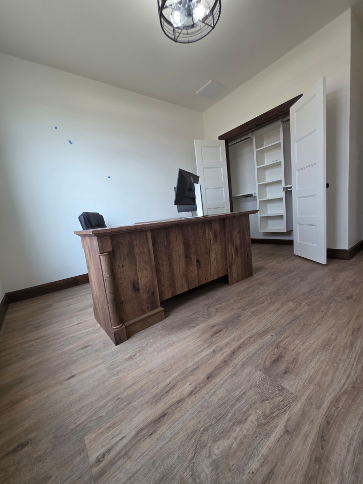 Home office/flex space