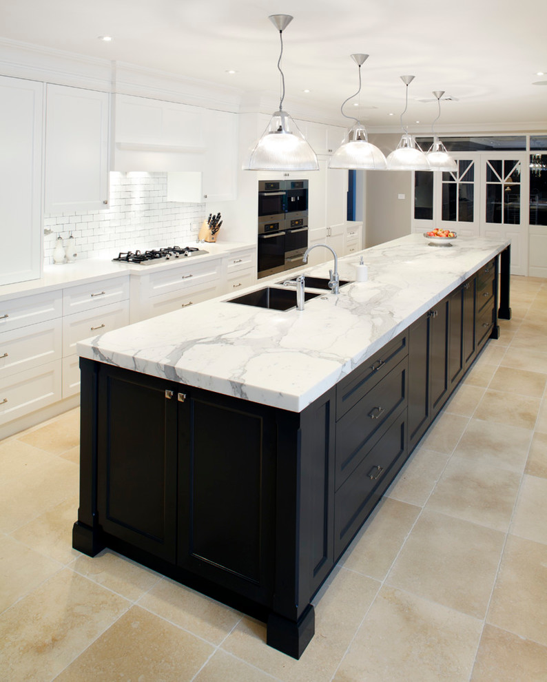 Transitional kitchen in Sydney.