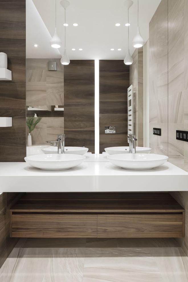 Обзор современной квартиры 170 квм. Полы без плинтуса. Двери в потолок.