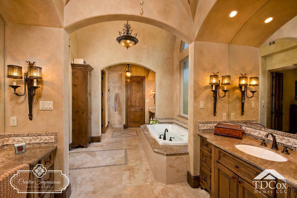 Inspiration for a rustic bathroom remodel in Houston