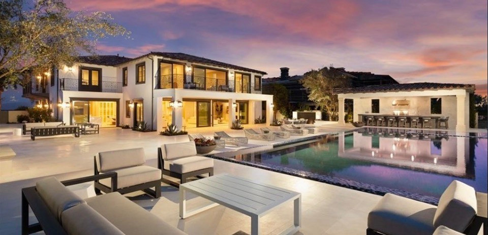 Crystal Cove Contemporary