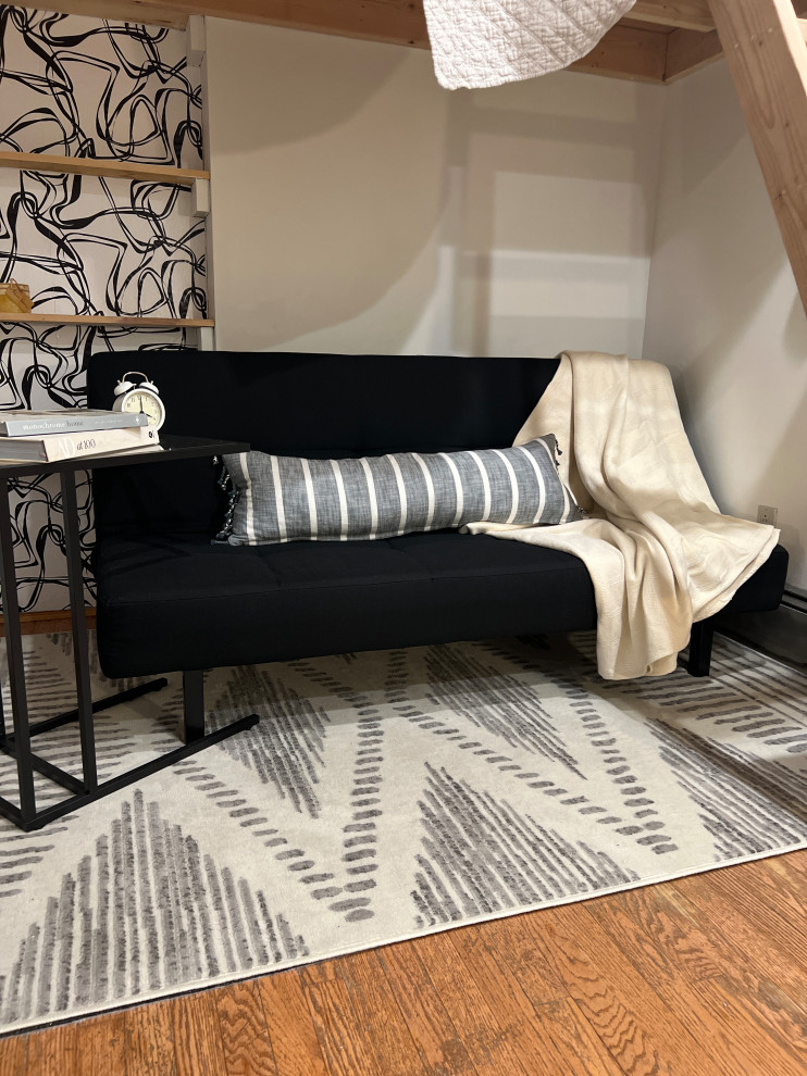 Babylon, NY- Guest bedroom