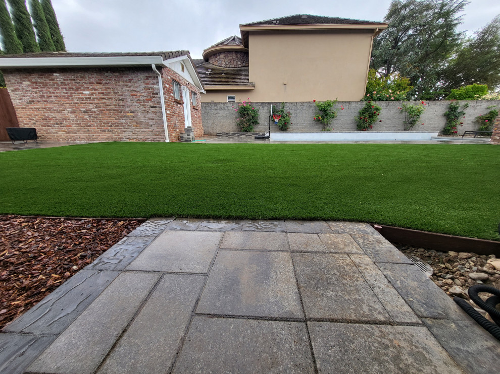 Catalina Grana in Riviera Landscape Sacramento by Bella Rosa Pavers and Turf Houzz