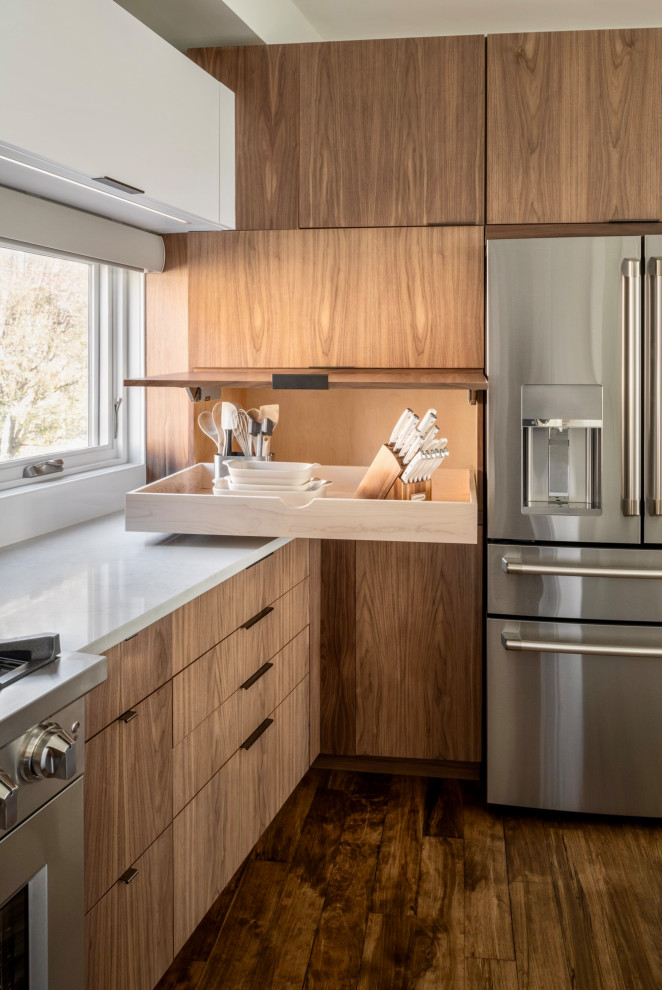 Kitchen - kitchen idea in Philadelphia