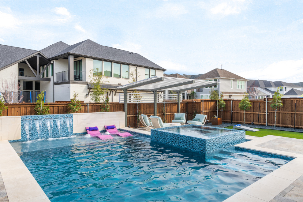 Inspiration for a transitional home design remodel in Dallas