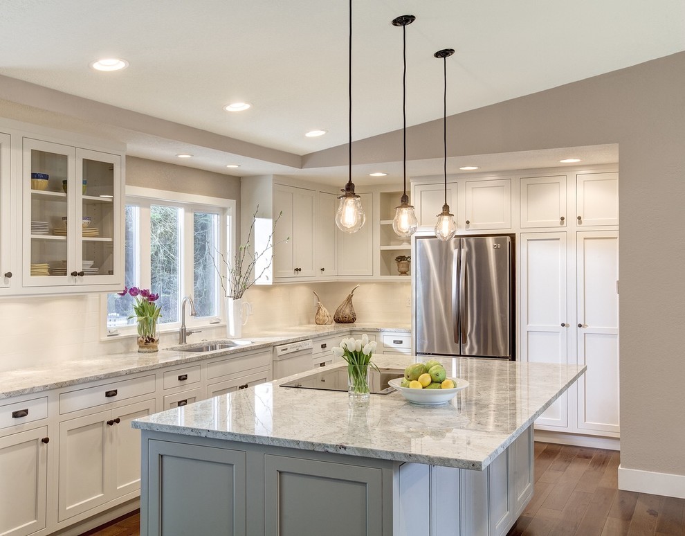 Transitional kitchen photo in Seattle