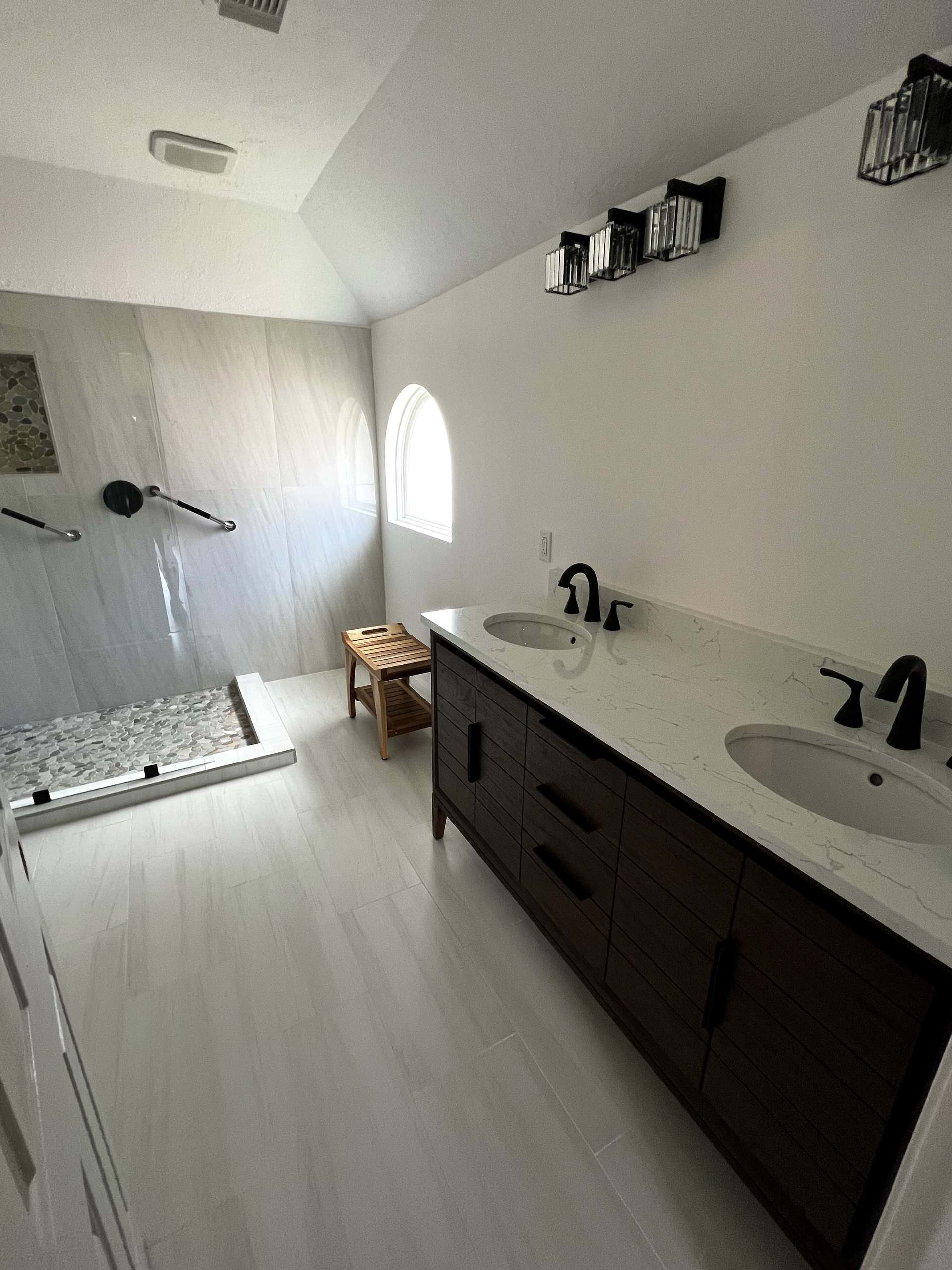 Contemporary Master Bathroom Remodeling in Katy, TX