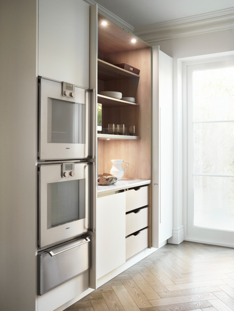 Photo of a contemporary kitchen in London.