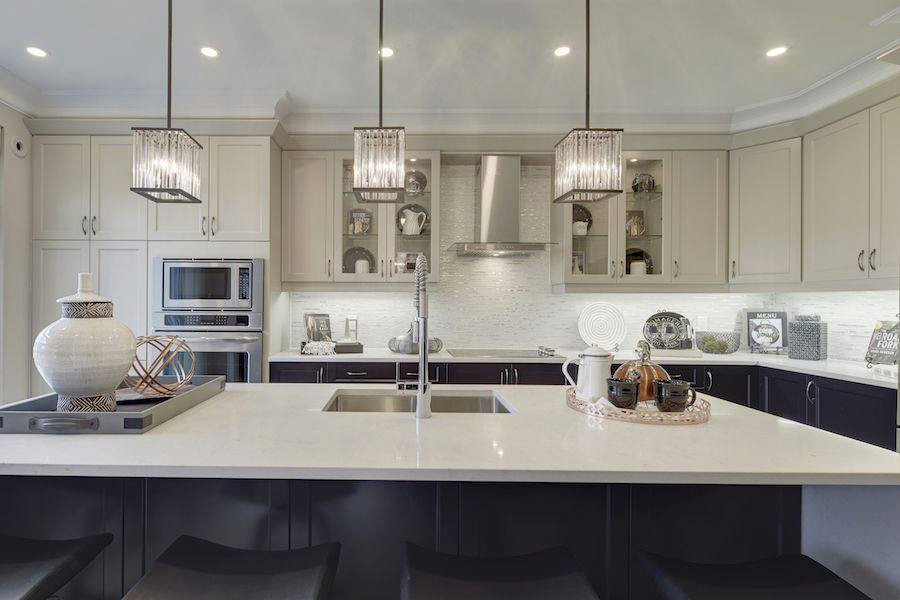 Example of a transitional kitchen design in Boston