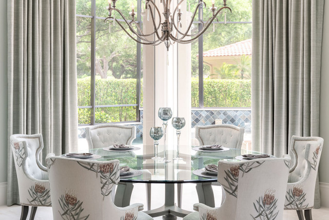 Magical Makeover - Grey Oaks mediterran-esszimmer