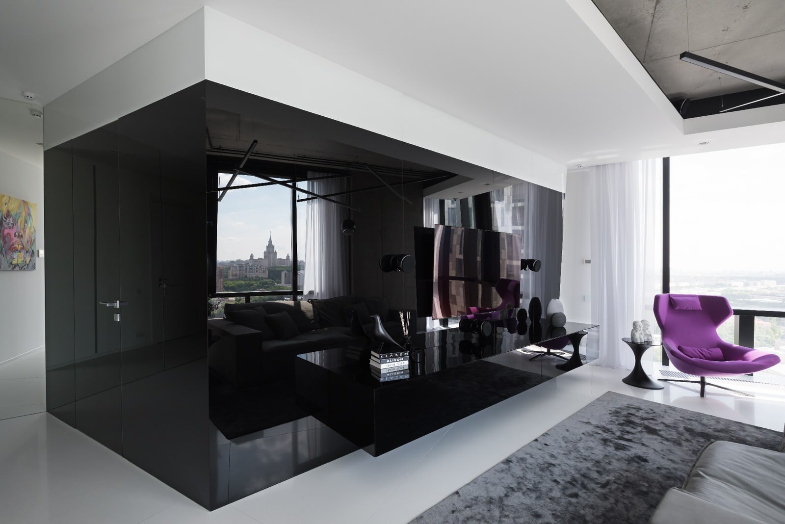 Дом на Мосфильмовской