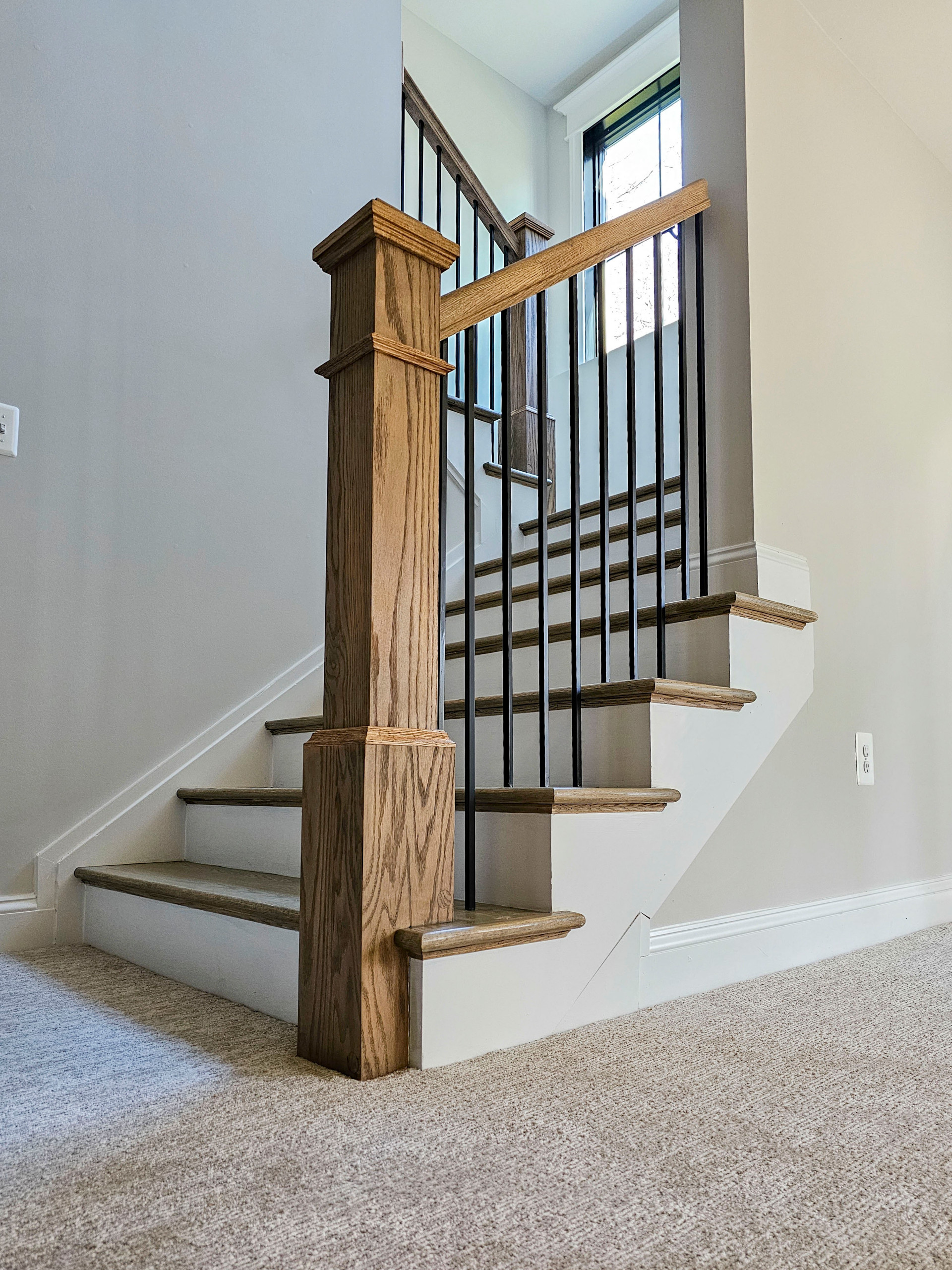 105_Modern and Bold U-Shaped Staircase, Vienna VA 22180