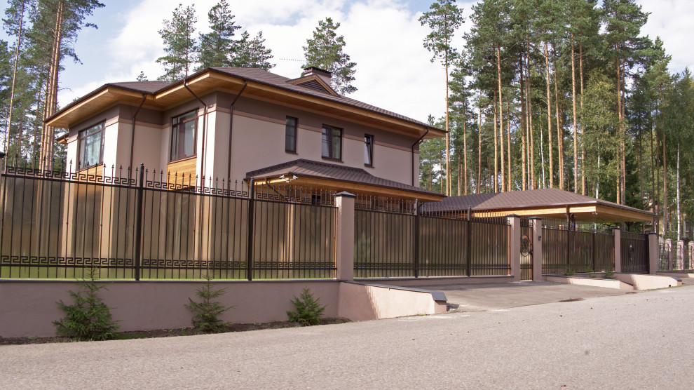 Дом из кирпича в "Охтинском парке"