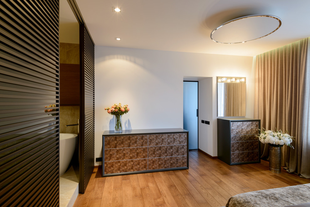 Массивная доска "BEARMADE" в брутальной квартире по проекту Риты Лессинг