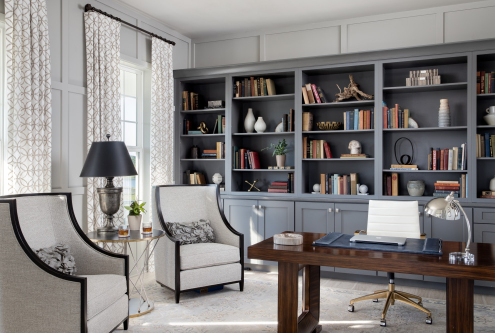 ワシントンD.C.にあるトランジショナルスタイルのおしゃれなホームオフィス・書斎の写真