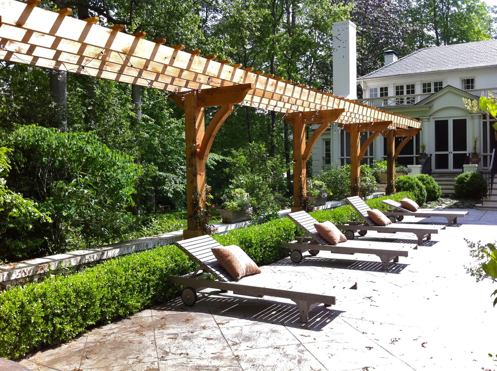Design ideas for a traditional patio in Atlanta with a pergola.