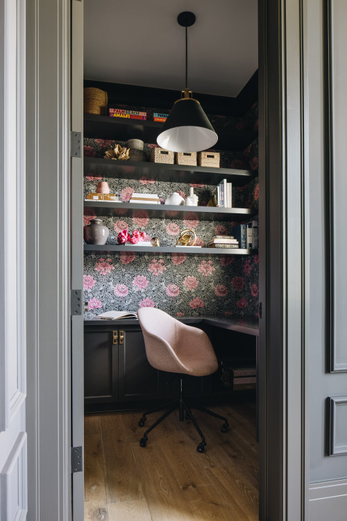 Tour This Amazing Fashion Blogger's Transitional Home Office