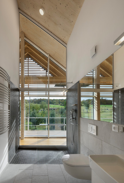 Čil&aacute; Barn bathroom