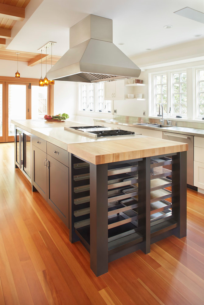 Photo of a transitional kitchen in San Francisco.