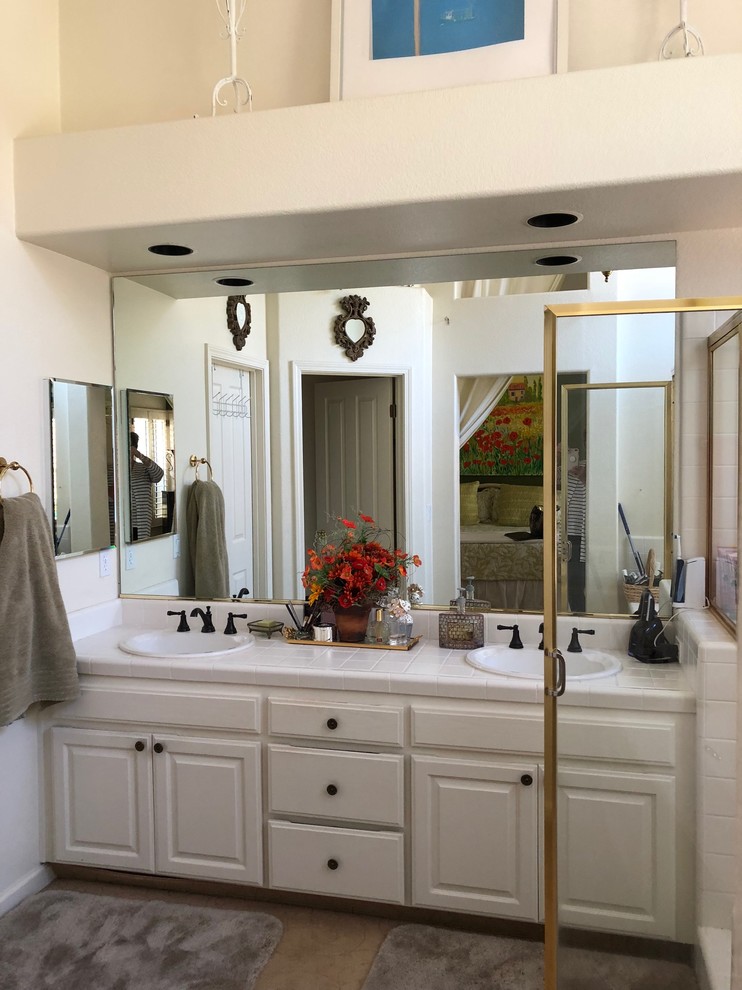 Santos - Master Bath