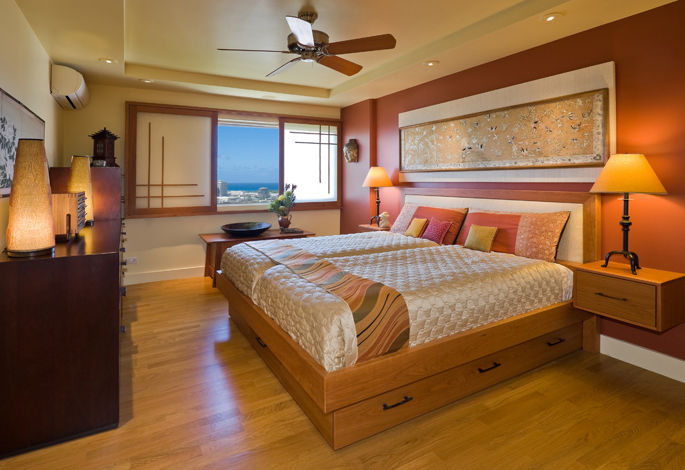 Photo of an asian bedroom in Hawaii.