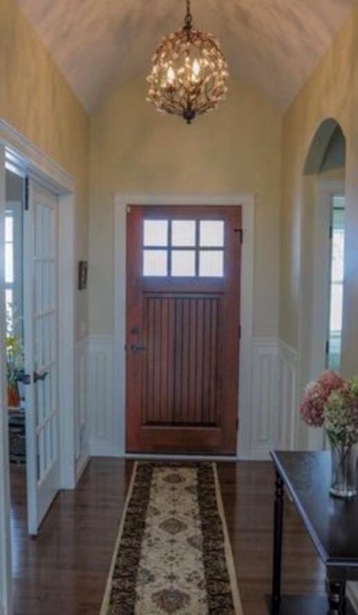 Inspiration for a transitional home design remodel in Chicago