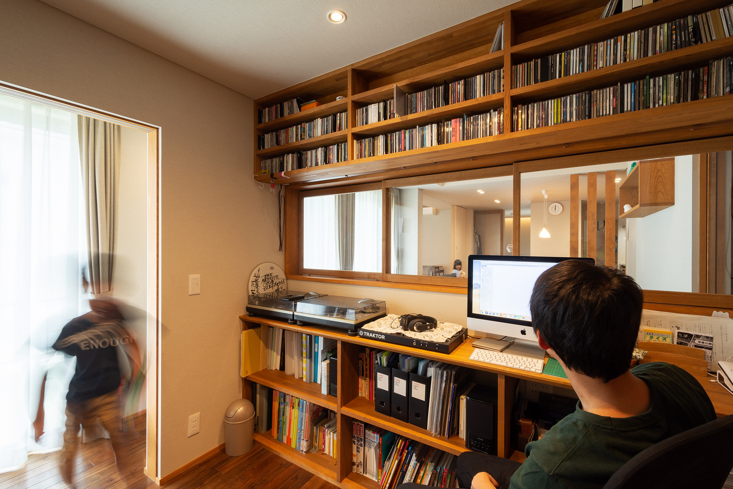 おしゃれなホームオフィス・書斎の事例 75選 - 2021年12月  Houzz 