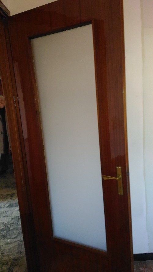 Porte interne un po datate ... Dipingere porte vecchie