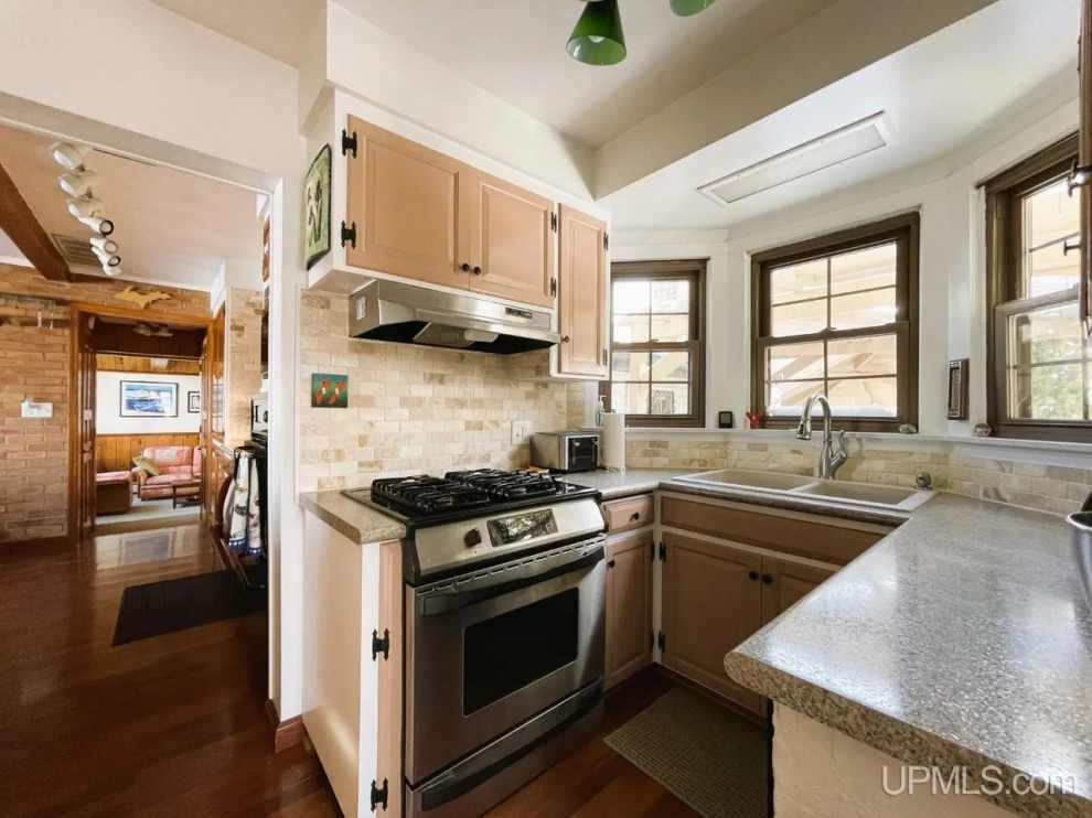 Butler's pantry