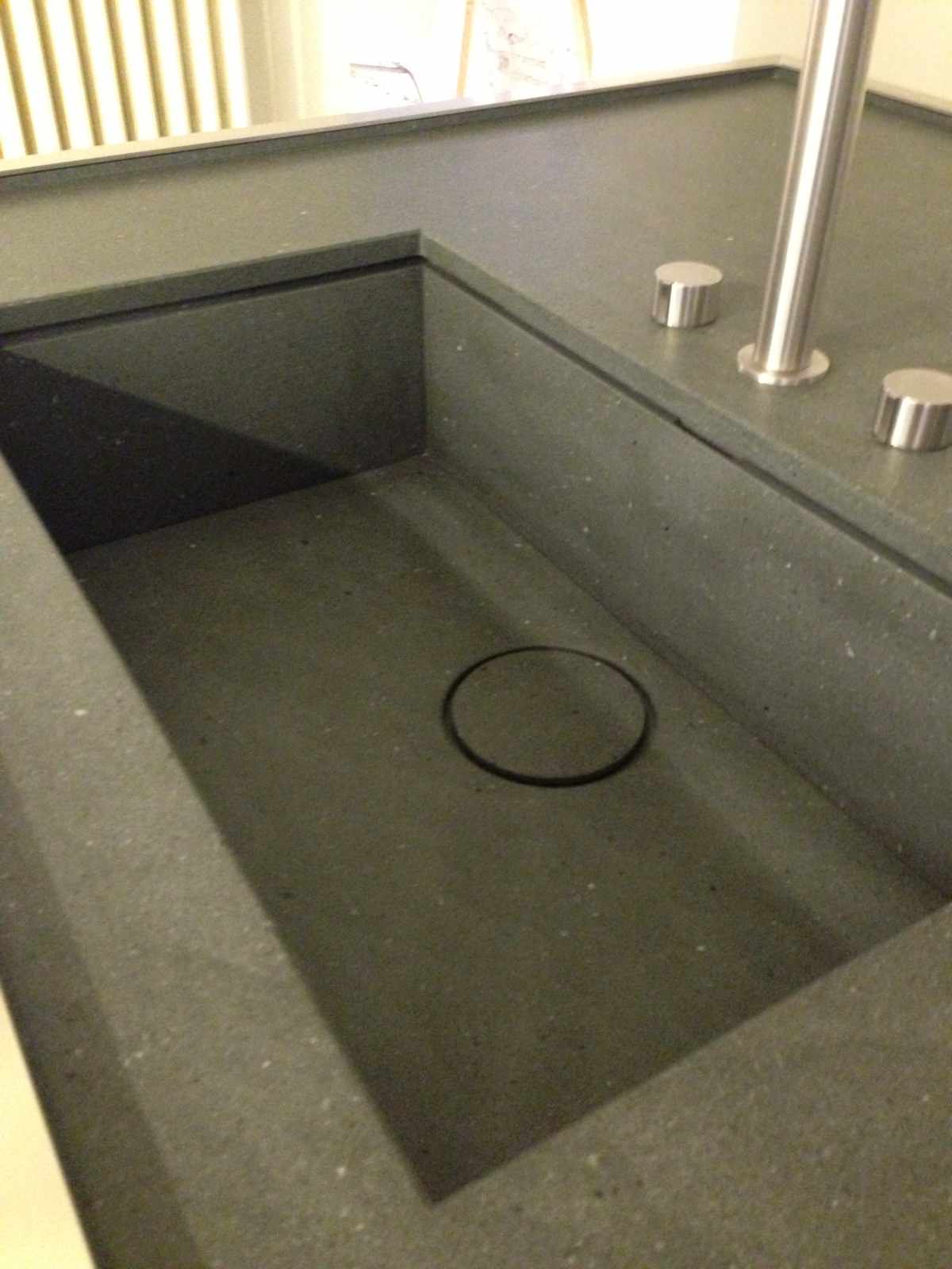 Кемень, керамика.