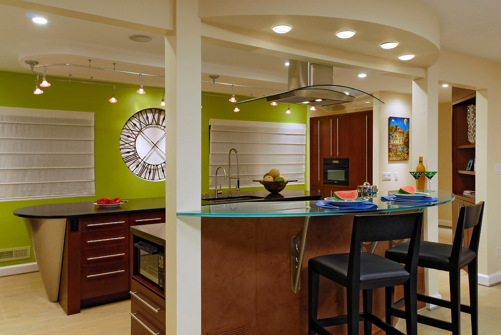Transitional kitchen photo in DC Metro
