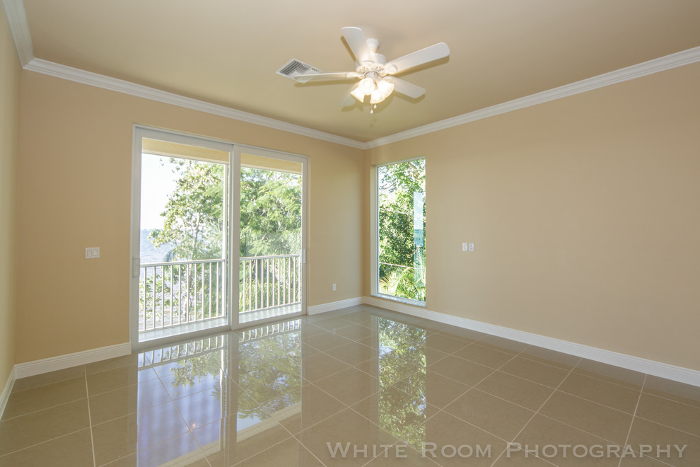 Home design - transitional home design idea