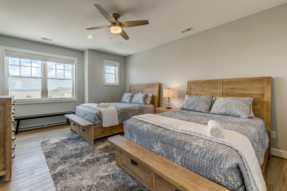 Dolphin Watch (2023)