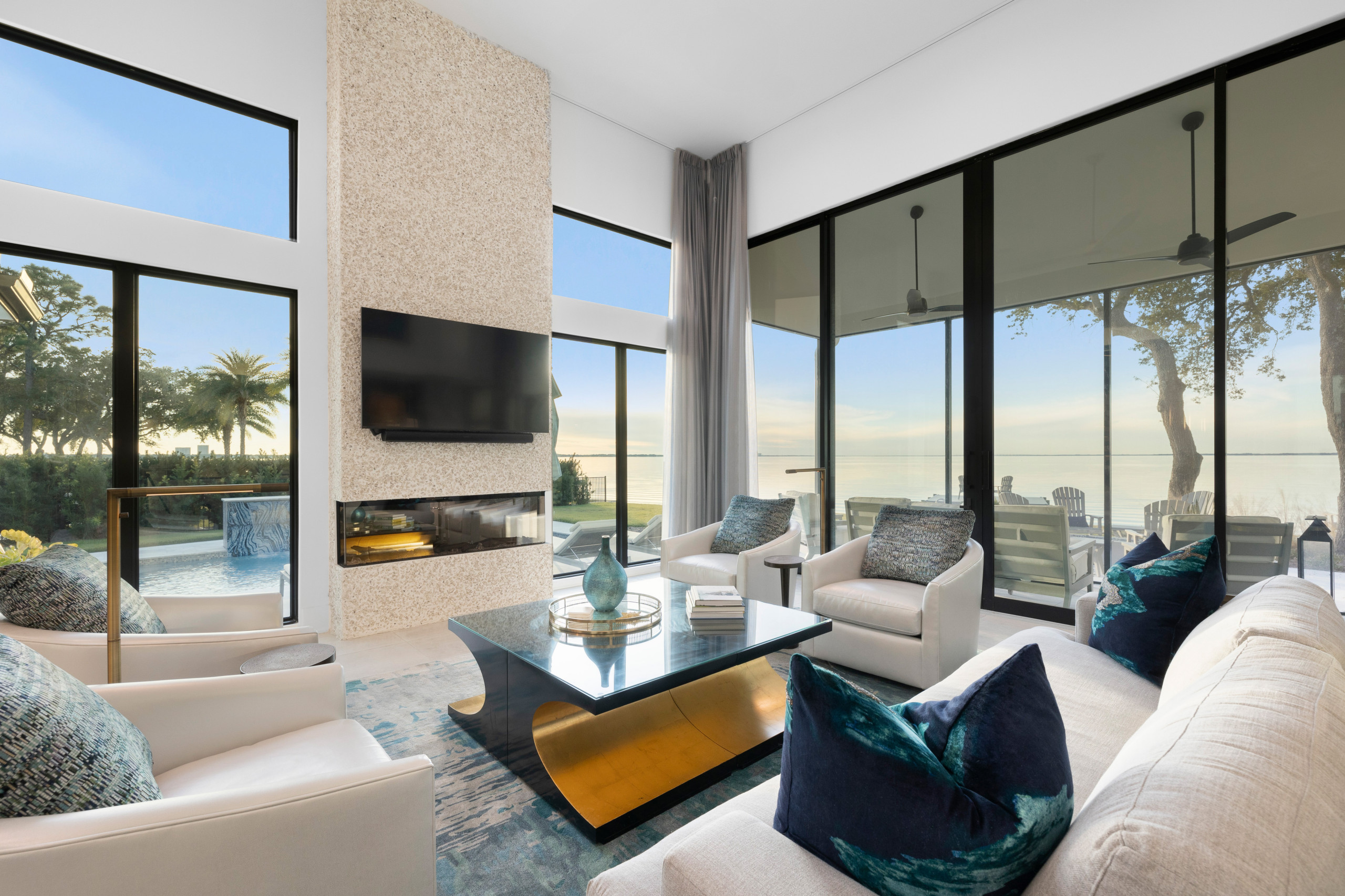 BAY VILLAS