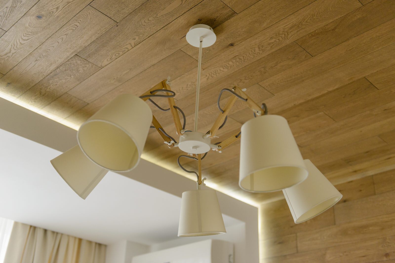 "Воздух и дерево"