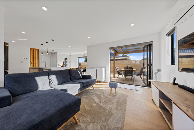 New Home - Unsworth Heights contemporary-living-room