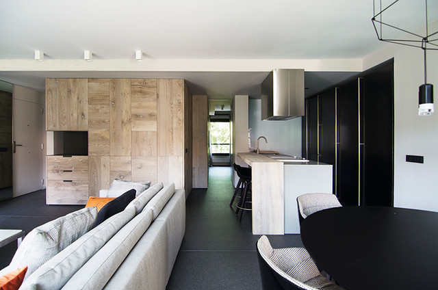 SARRIA contemporary-dining-room