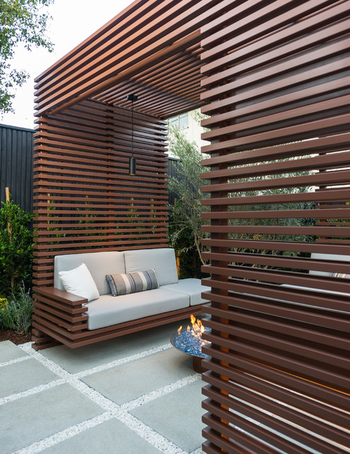 Trellis & Firepit Area - Northwest View contemporary-deck
