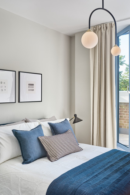 Coventry Apartment Install modern