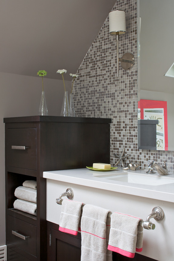 Bathroom - transitional bathroom idea