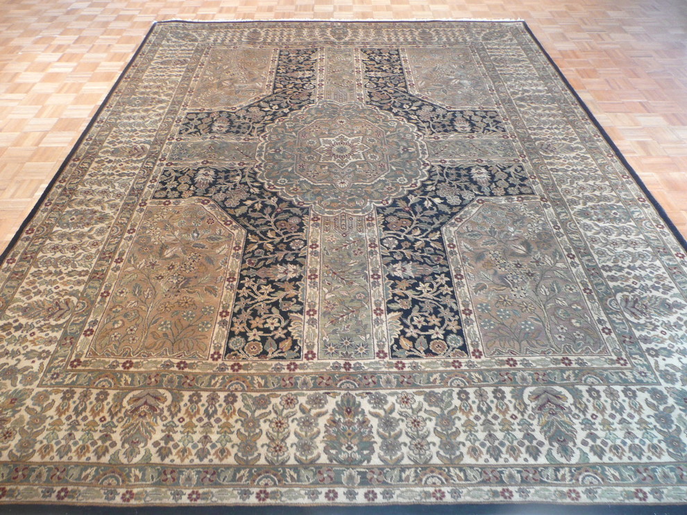 9 x 12 Hand Knotted Black Agra Rug